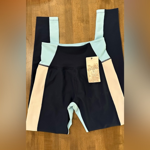 💙 Sage Collective Colorblock Leggings 💙 - Picture 2 of 6